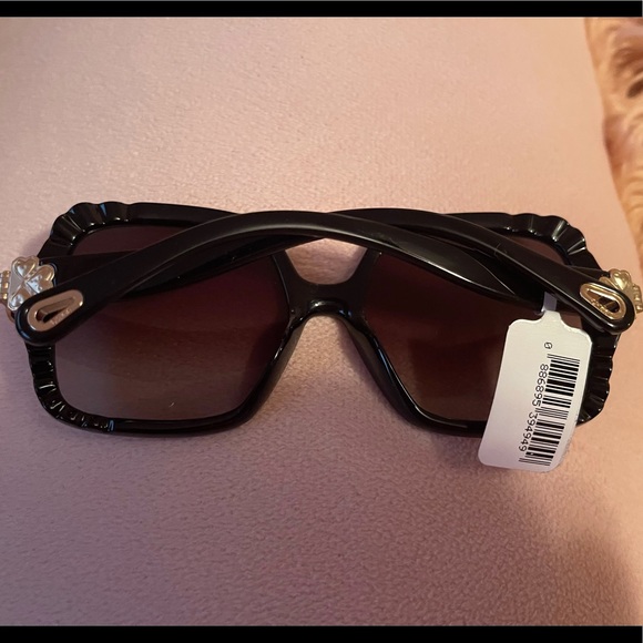 BN -Chloe Black Sunglasses main image 4